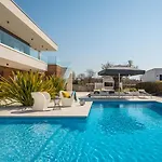 Villa Vivi Rent - Old Olive Vii *