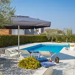 Villa Vivi Rent - Old Olive Vii *