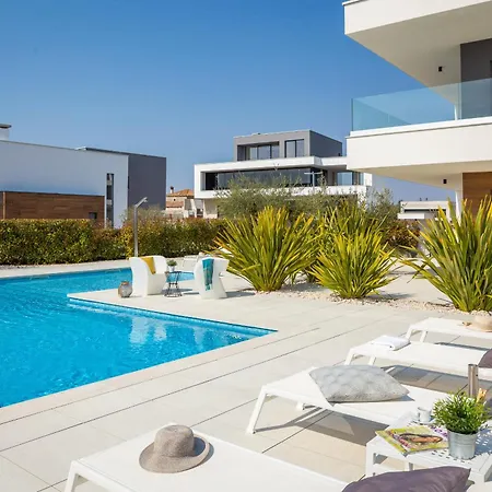 Villa Vivi Rent - Old Olive Vii *