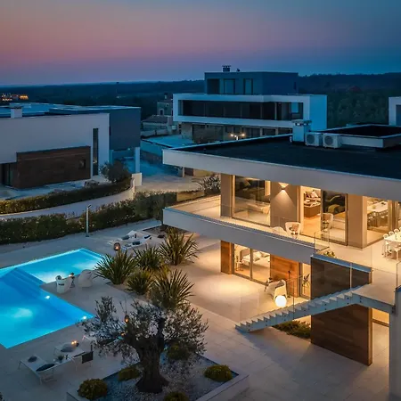 Vivi Rent - Old Olive Vii Villa *