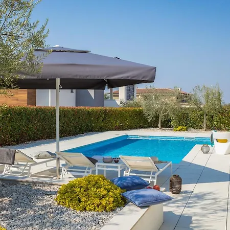 Vila Vivi Rent - Old Olive Vii *